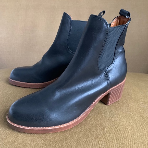 Black heeled ankle boots size 39 - Picture 1 of 6